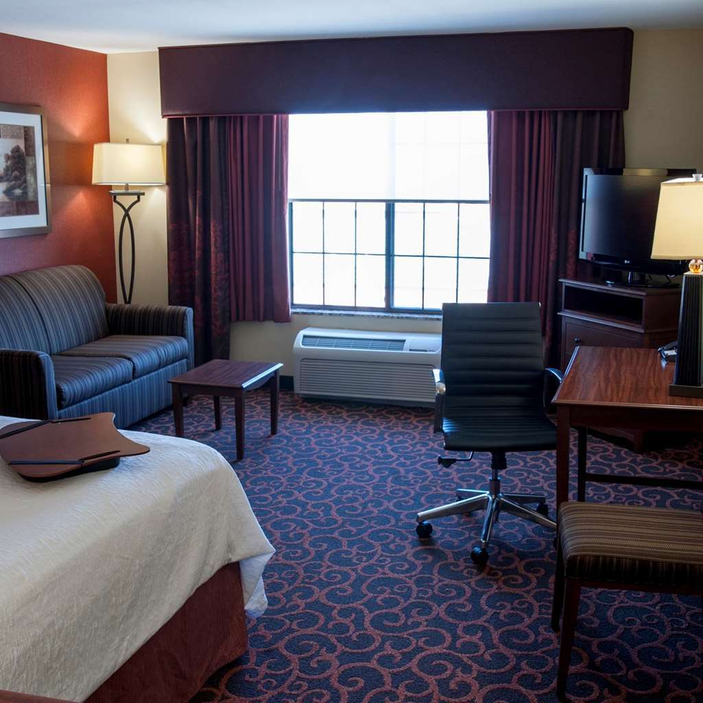 Hampton Inn & Suites Watertown Pokoj fotografie