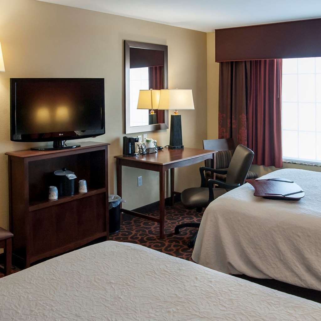 Hampton Inn & Suites Watertown Pokoj fotografie